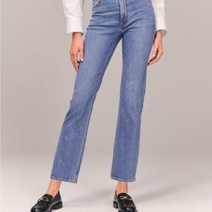Abercrombie Ultra High-Rise Ankle Straight Jeans - Medium Blue